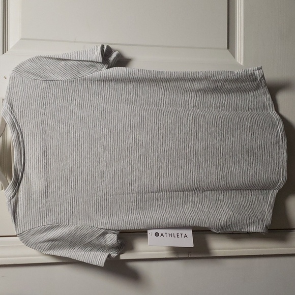 Athleta v-neck short sleeve shirt - Picture 2 of 2